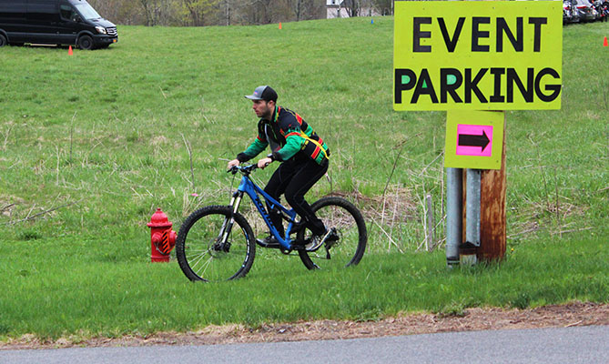 Rider taxiing from event parking