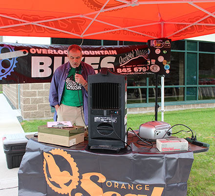 Tim Quilty, the evergreen emcee